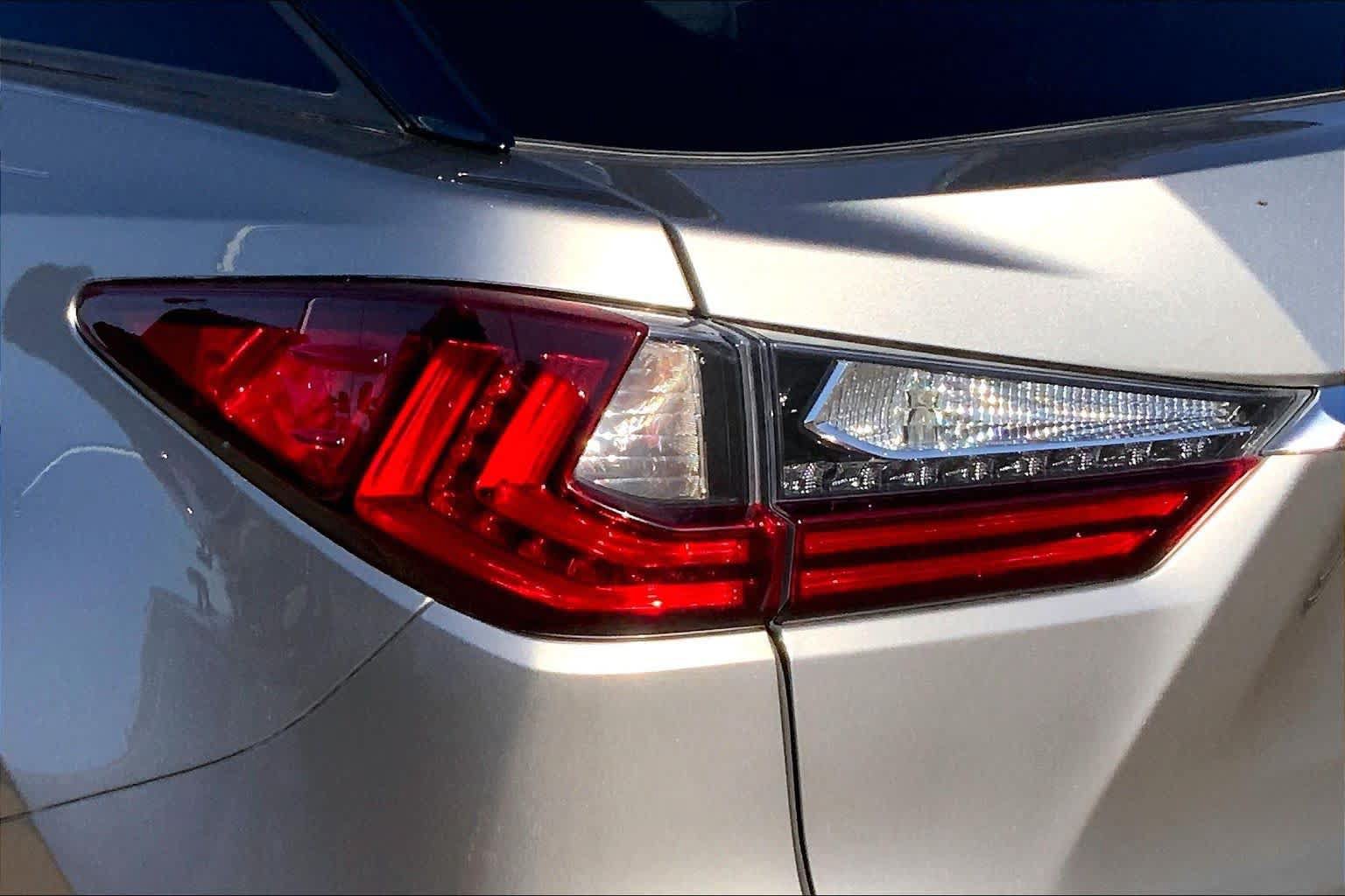 Used 2018 Lexus RX 350 AWD w/ Premium Package image 29