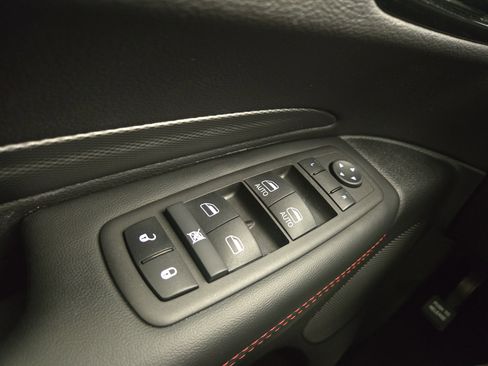 Certified 2025 Dodge Durango R/T w/ Blacktop Package image 33