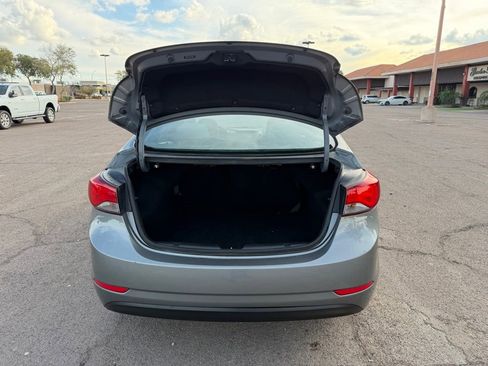 Used 2014 Hyundai Elantra SE w/ Option Group 02 image 13