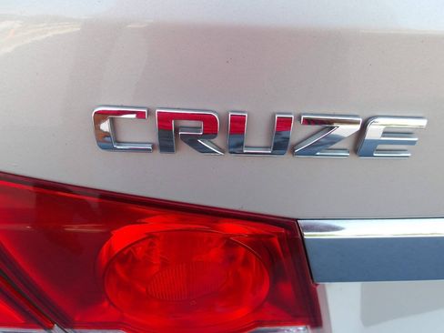 Used 2012 Chevrolet Cruze LT FWD image 36
