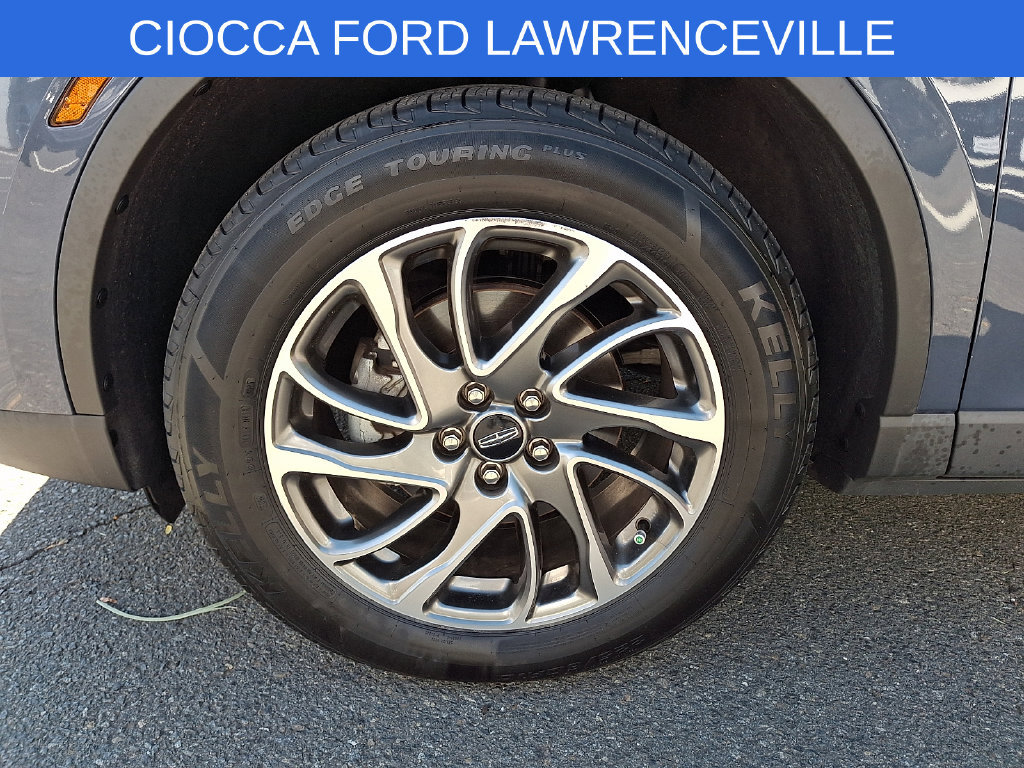 Used 2022 Lincoln Corsair AWD w/ Equipment Group 101A image 12