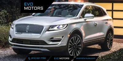 Used 2019 Lincoln MKC Select w/ Select Plus Package FWD image 1