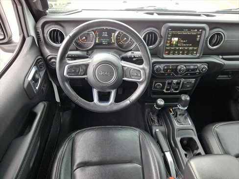 Certified 2022 Jeep Wrangler Unlimited Sahara w/ LED Lighting Group image 22