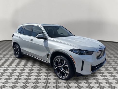 New 2026 BMW X5 sDrive40i w/ Climate Comfort Package image 3