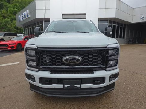 New 2026 Ford F250 Lariat w/ Black Appearance Package AWD/4WD image 2