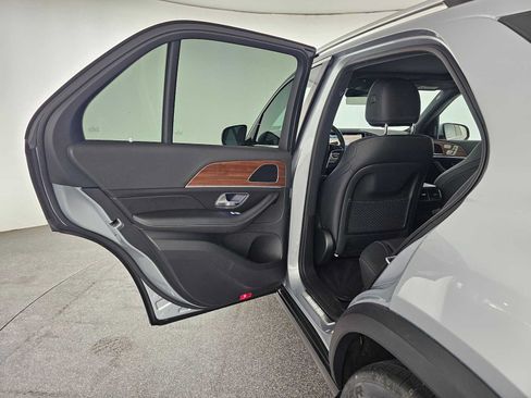 Certified 2025 Mercedes-Benz GLE 450 4MATIC image 15