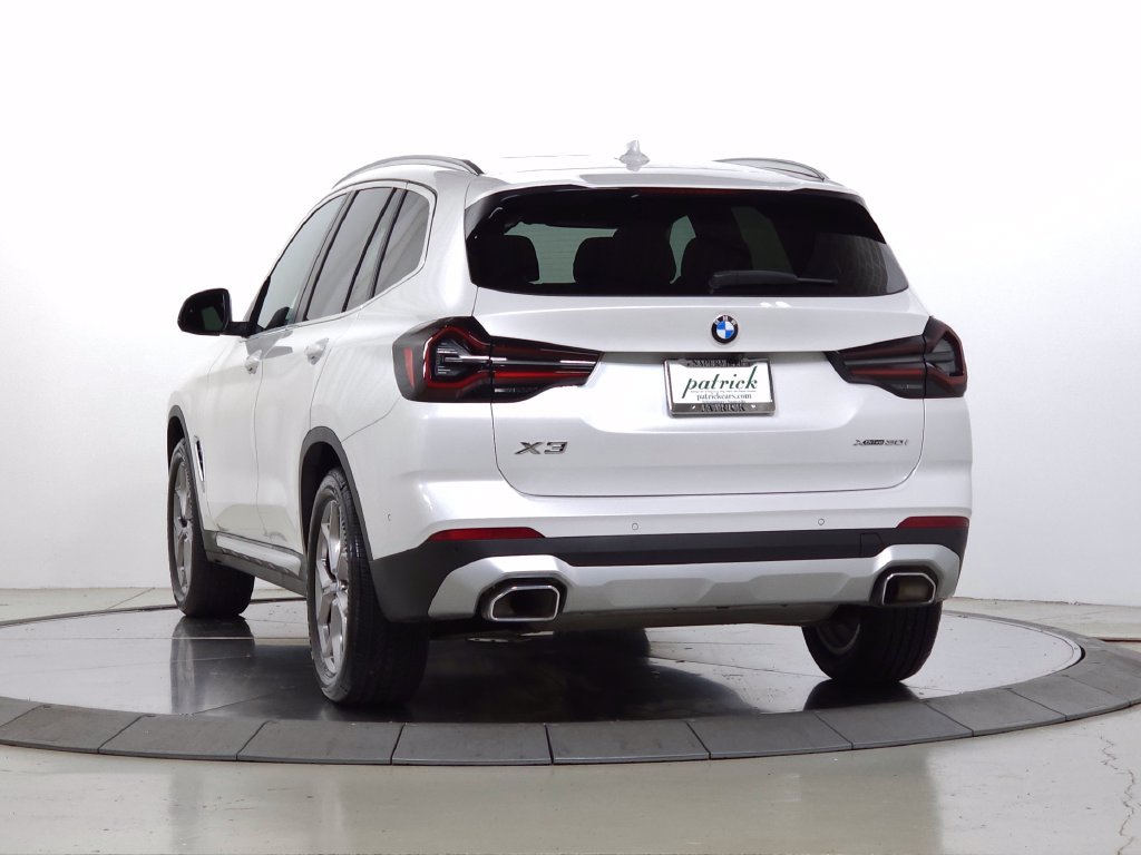 Used 2023 BMW X3 xDrive30i w/ Premium Package AWD/4WD image 3