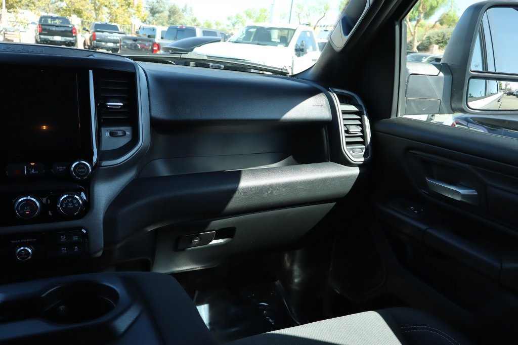 Used 2025 RAM 1500 Tradesman w/ Night Edition AWD/4WD image 31