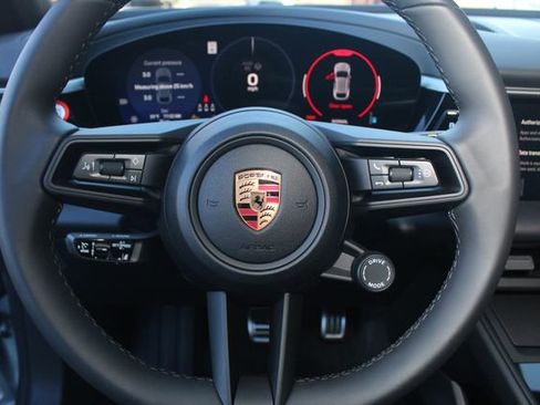 New 2025 Porsche Macan 4S Electric image 18