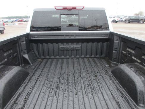 New 2026 GMC Sierra 1500 Denali w/ Denali Reserve Package AWD/4WD image 9