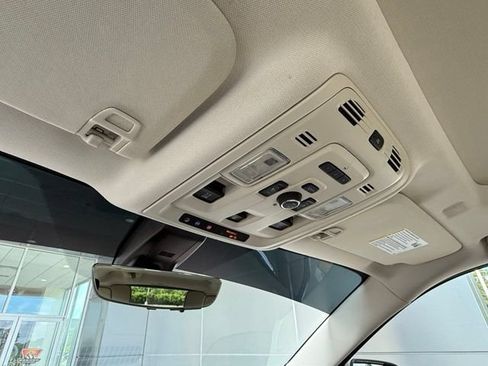 Used 2021 GMC Yukon XL Denali w/ Denali Premium Package RWD image 37