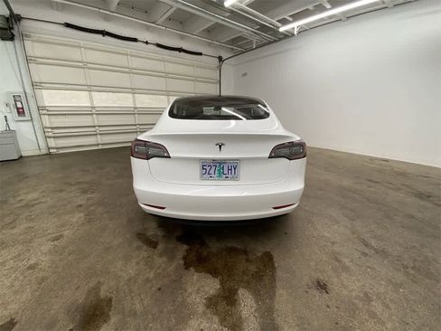 Used 2018 Tesla Model 3 Long Range image 5