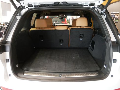 New 2025 Jeep Grand Cherokee Summit image 4