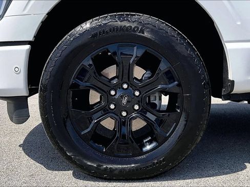Certified 2023 Ford F150 Platinum w/ Equipment Group 701A High AWD/4WD image 9