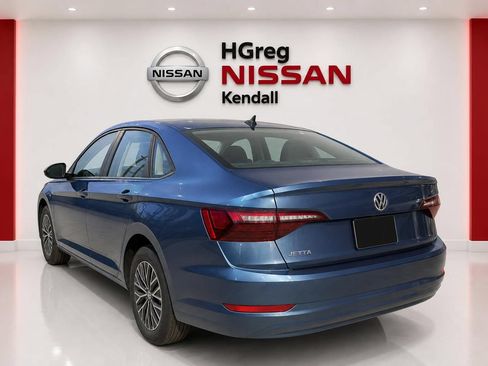 Used 2021 Volkswagen Jetta S w/ Driver Assistance Package FWD image 2