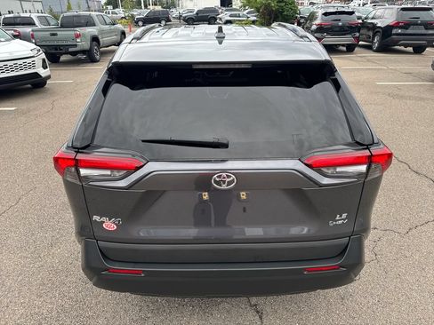 Used 2025 Toyota RAV4 LE AWD/4WD image 6