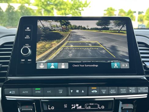 Used 2025 Honda Odyssey EX-L image 14