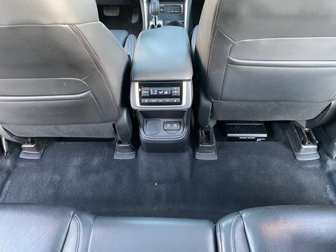 Used 2021 Subaru Ascent Limited w/ Technology Package image 19