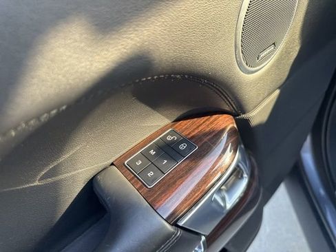 Used 2017 Land Rover Range Rover Supercharged image 28