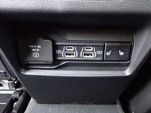 New 2025 Jeep Grand Cherokee Overland w/ Luxury Tech Group IV image 11