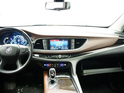 Used 2021 Buick Enclave Avenir w/ Avenir Technology Package image 24