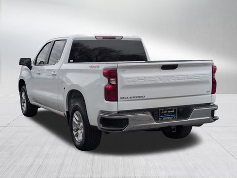 Used 2024 Chevrolet Silverado 1500 LT image 3
