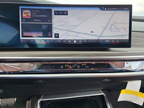 New 2026 BMW 750e xDrive w/ Executive Package image 20