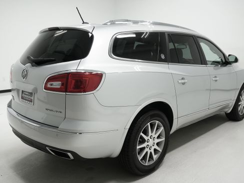 Used 2015 Buick Enclave Leather image 4