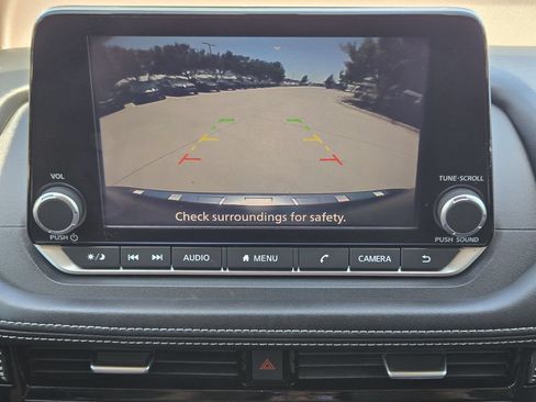 Used 2022 Nissan Rogue SV w/ SV Premium Package FWD image 7