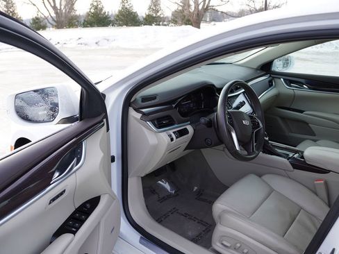 Used 2017 Cadillac XTS Luxury w/ Driver Awareness Package image 14