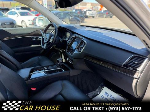 Used 2018 Volvo XC90 T6 Momentum w/ Convenience Package image 26