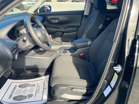 New 2026 Honda HR-V LX image 8