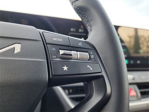 New 2025 Kia K4 EX image 23