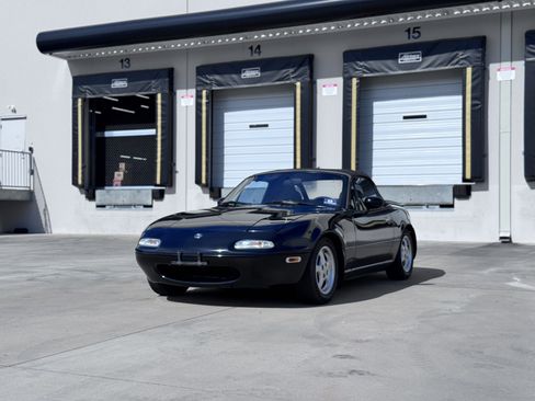 Used 1996 MAZDA MX-5 Miata image 22