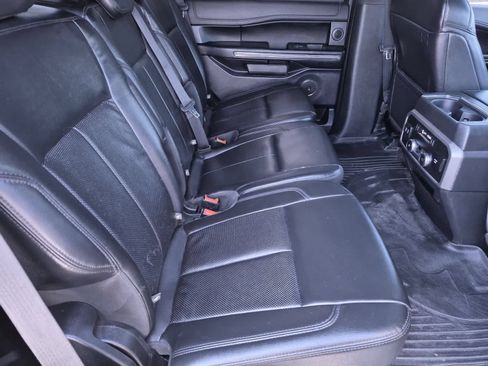 Used 2019 Ford Expedition XLT w/ Equipment Group 202A AWD/4WD image 20
