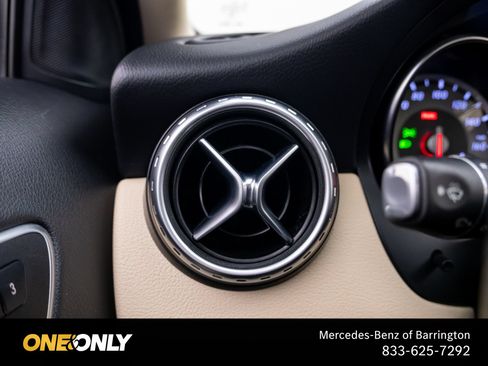 Used 2017 Mercedes-Benz GLA 250 4MATIC image 20