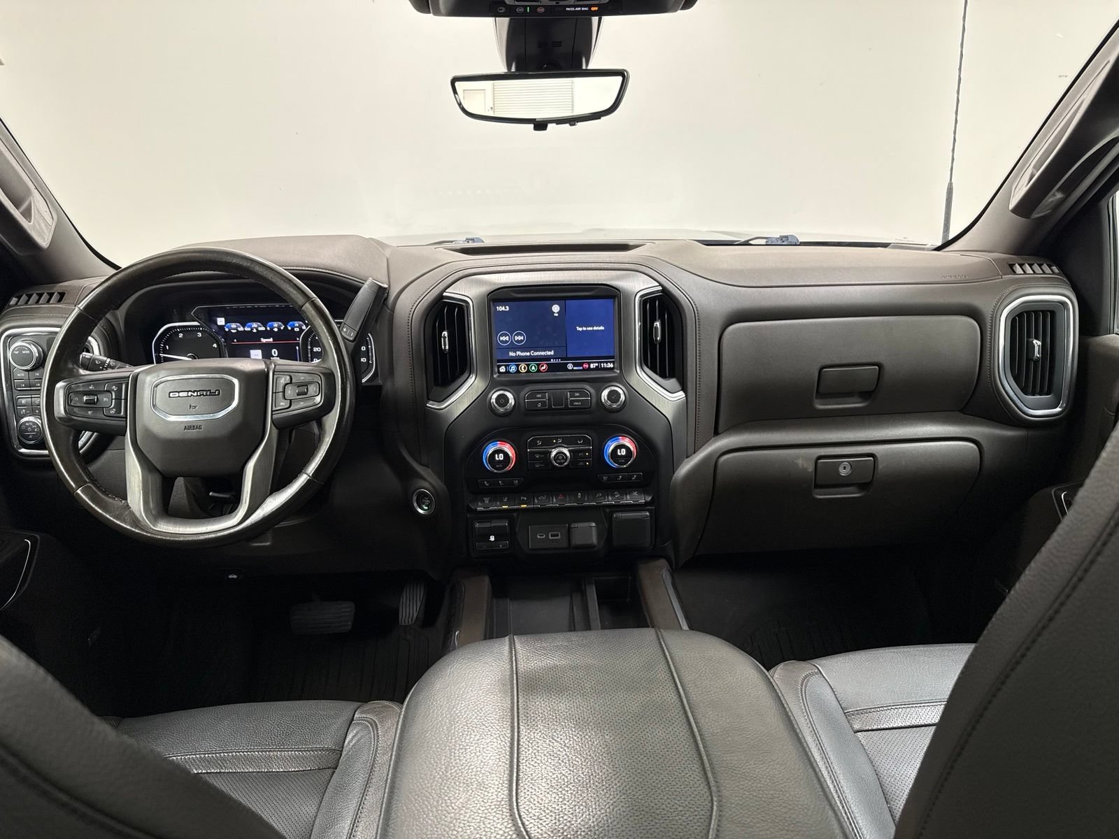 Used 2023 GMC Sierra 2500 Denali w/ Denali Ultimate Package AWD/4WD image 26