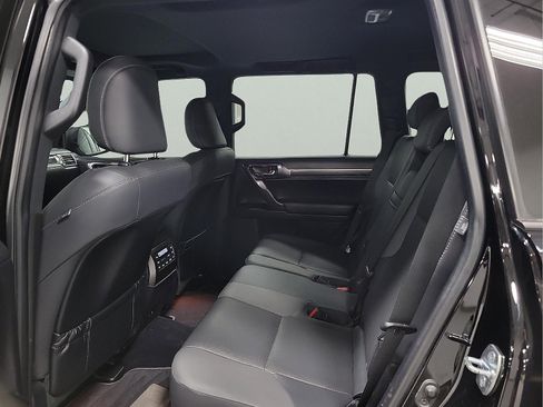 Used 2022 Lexus GX 460 w/ Black Line Special Edition AWD/4WD image 8