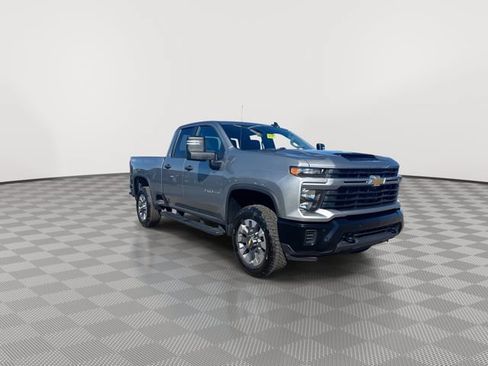 Certified 2025 Chevrolet Silverado 2500 Custom w/ Custom Value Package AWD/4WD image 2