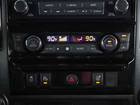 Used 2021 Nissan Titan PRO-4X w/ Pro-4x Utility Package image 21