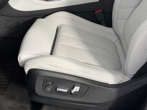 Used 2024 BMW X5 sDrive40i w/ Premium Package RWD image 14