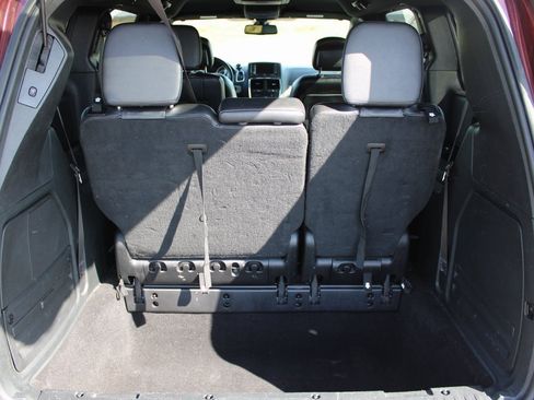 Used 2019 Dodge Grand Caravan GT image 34