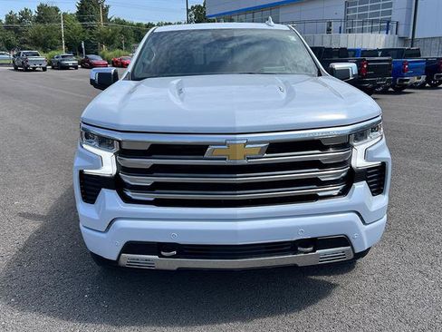 New 2026 Chevrolet Silverado 1500 High Country AWD/4WD image 9