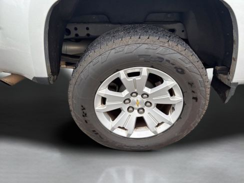 Used 2020 Chevrolet Colorado LT AWD/4WD image 46