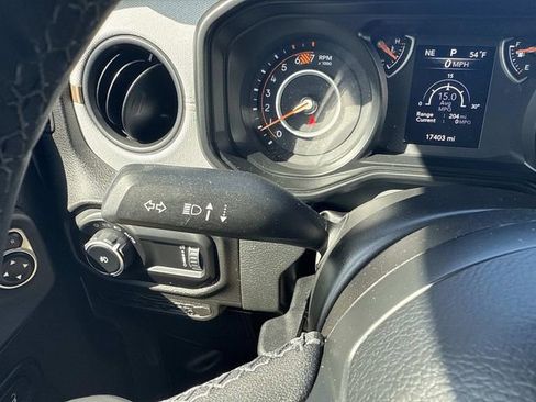 Used 2025 Jeep Wrangler Unlimited Sport AWD/4WD image 38