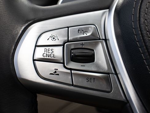 Used 2016 BMW 740i 740i image 28