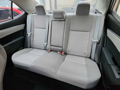 Used 2016 Toyota Corolla LE image 22