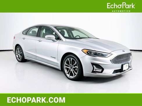 Used 2019 Ford Fusion Titanium image 1