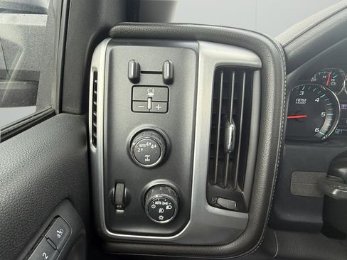 Used 2018 GMC Sierra 1500 SLT image 25