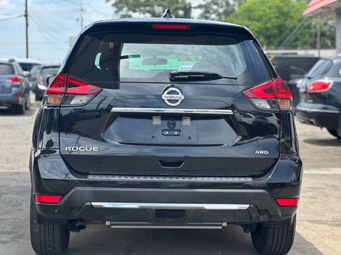 Used 2018 Nissan Rogue S AWD/4WD image 7